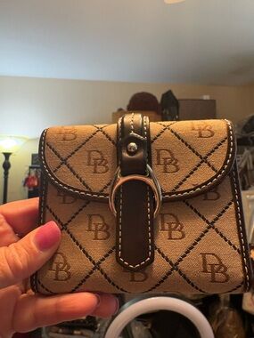 Dooney & Bourke Tan & Brown Signature Canvas Wallet